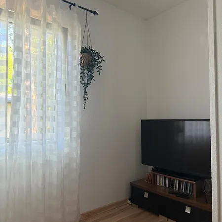 Ferienbungalow Mit Hochbett Und Terrasse Am Zeulenrodaer Ferienhaus *